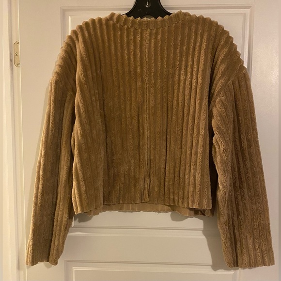 Zara Trafaluc Camel Tan Fuzzy Pullover Cropped Sweater Womens - Picture 3 of 5